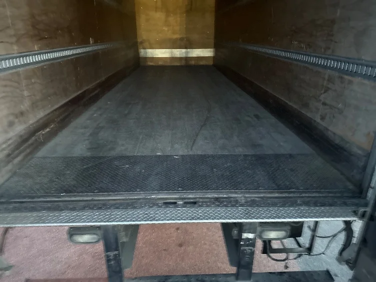 2020 Freightliner M2 106 - image 10