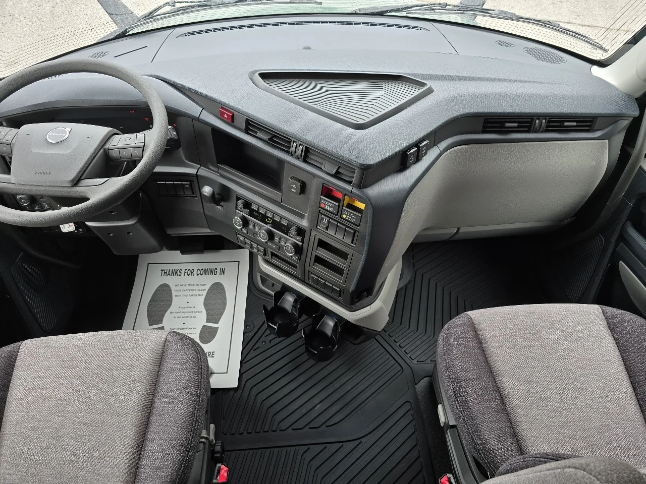 2026 Volvo in Toledo, OH — photo 7