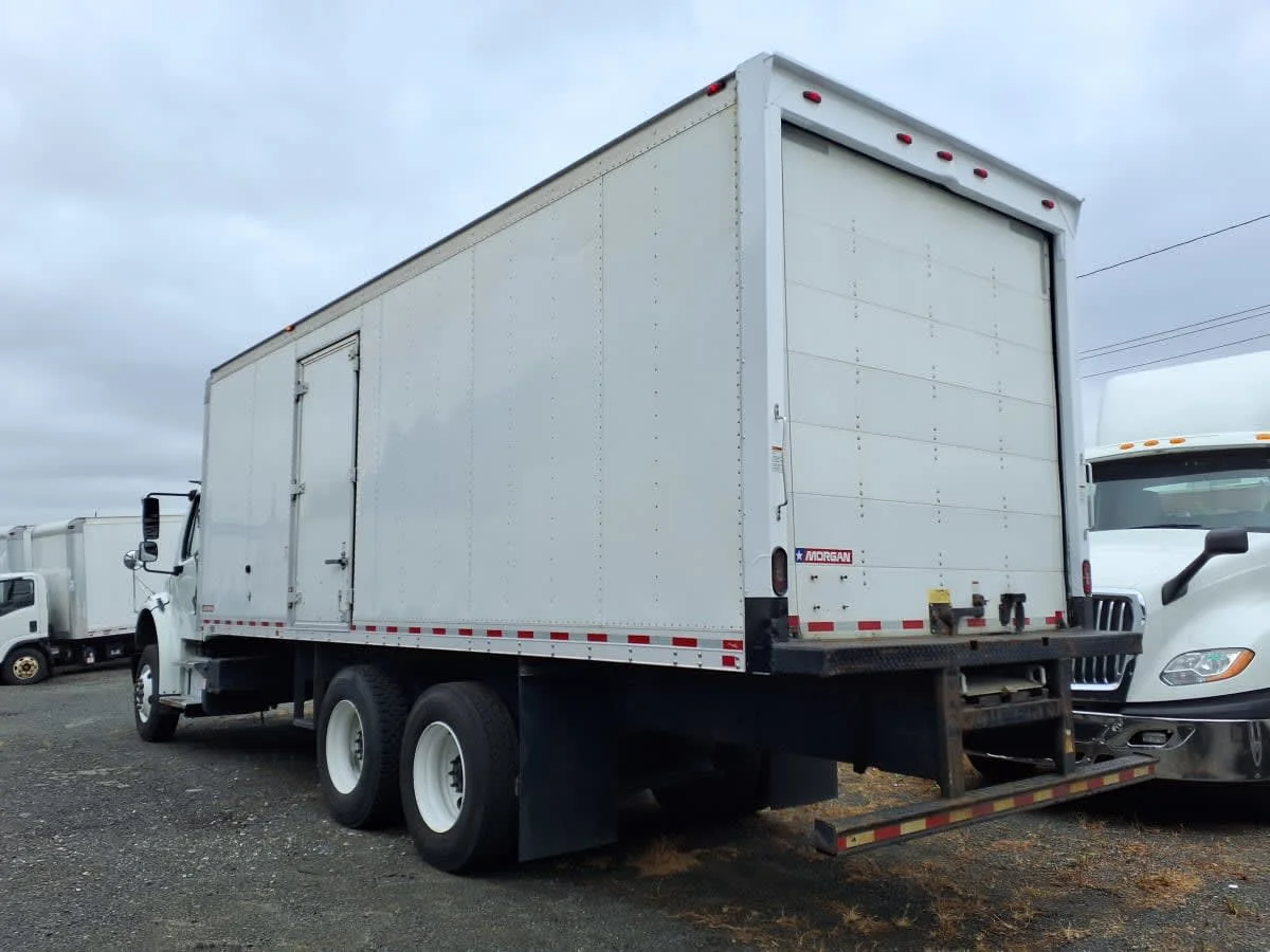 2020 Freightliner M2 106 - image 5