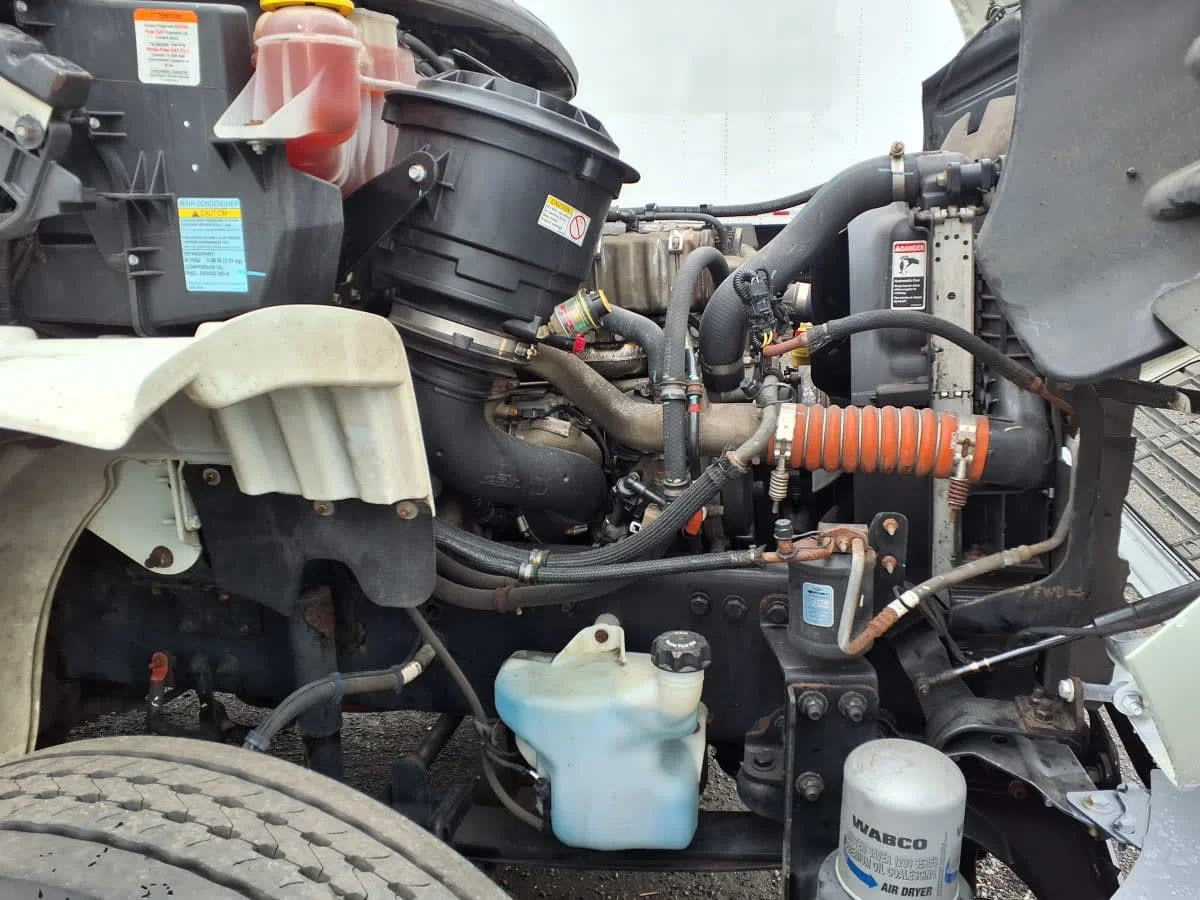 2020 Freightliner M2 106 - image 11