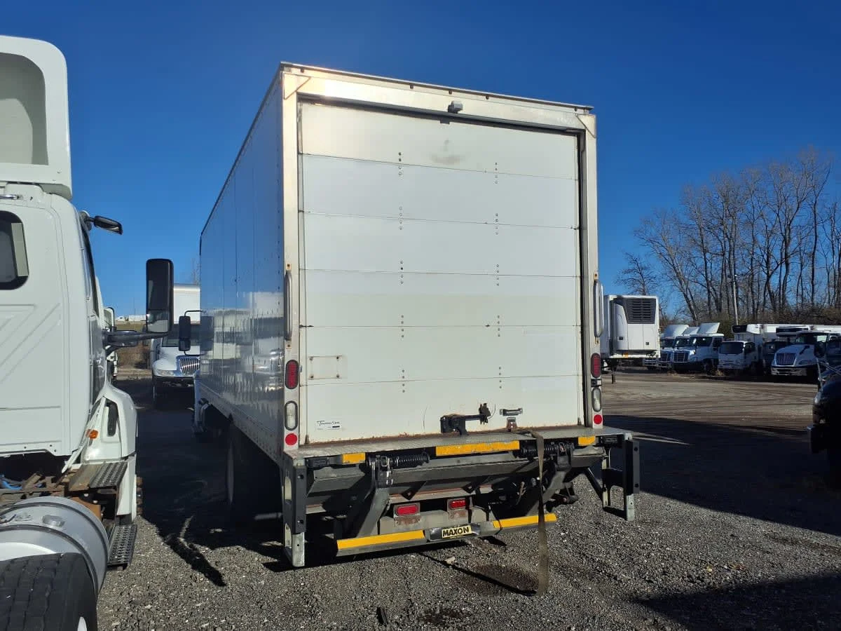 2018 International 4300 - image 6