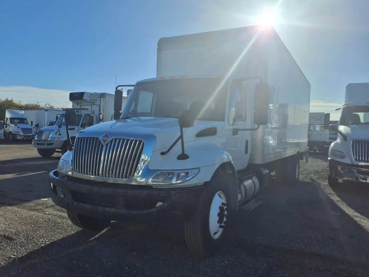 2018 International 4300 in Taylor, MI