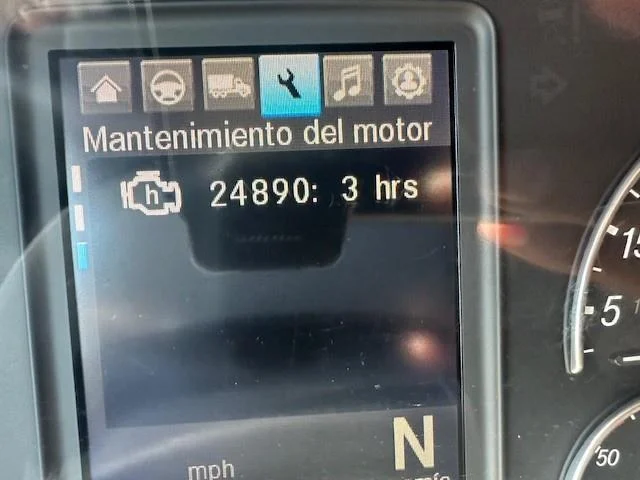 2021 Freightliner Cascadia - image 9