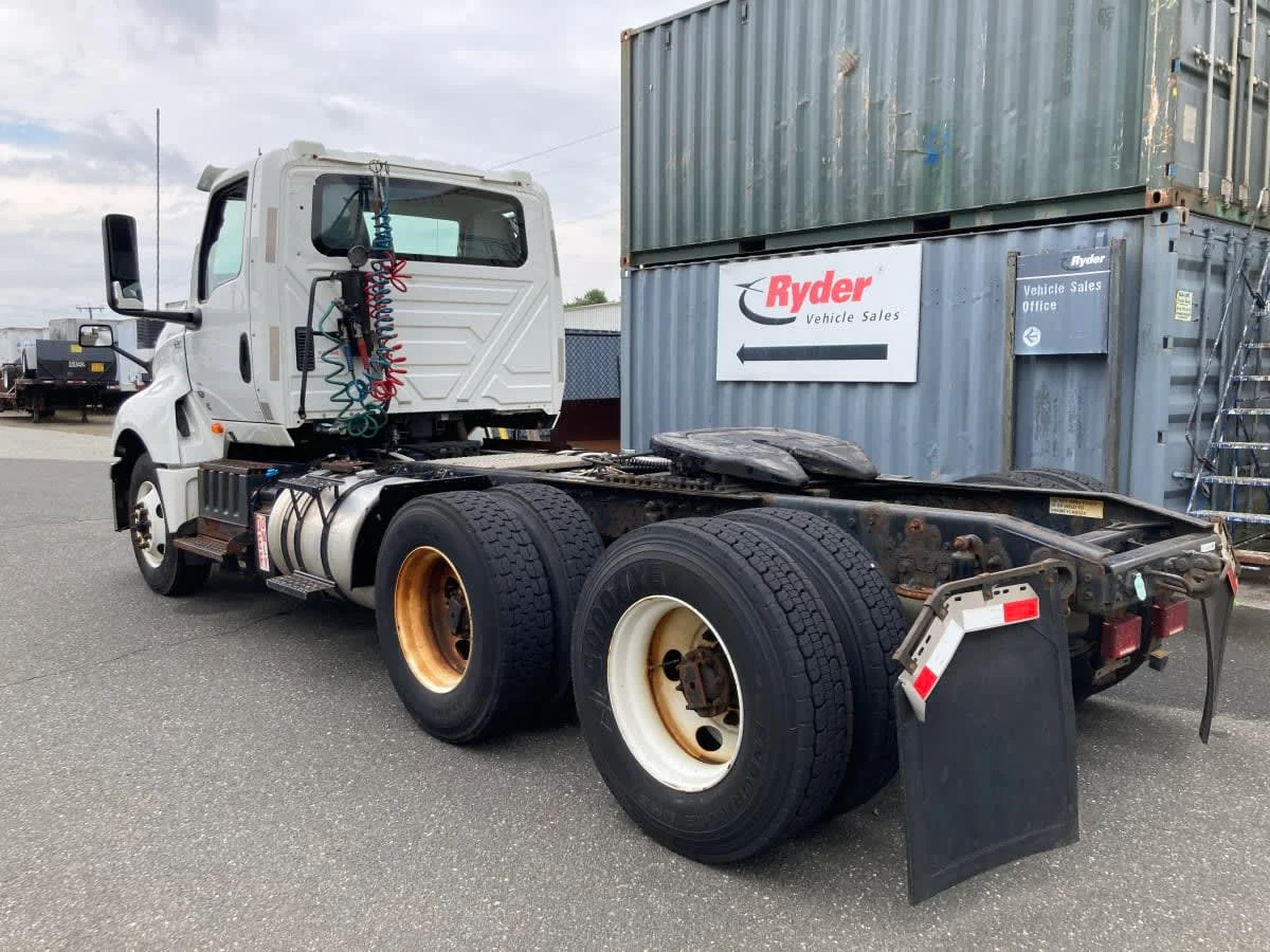 2019 International LT in Springfield, MA — photo 6