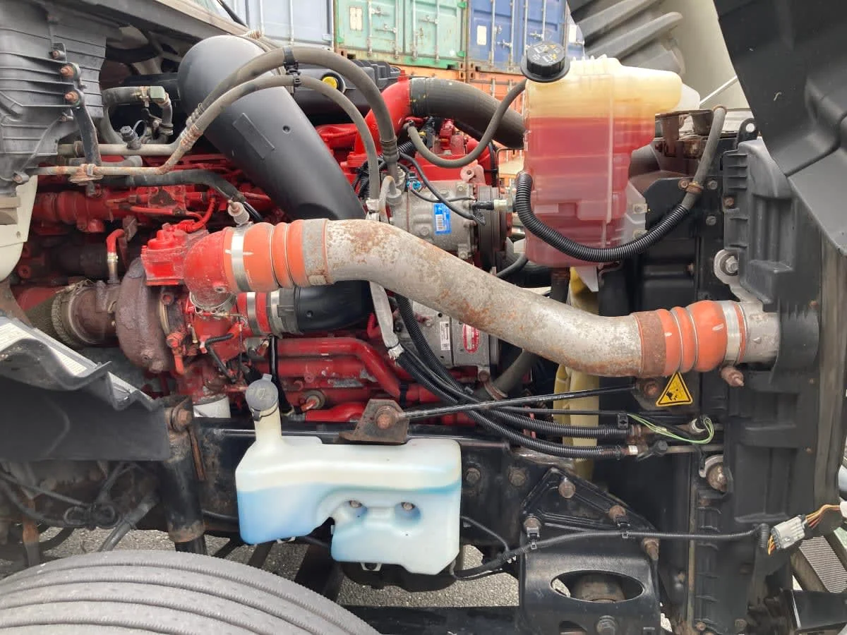 2019 International LT in Springfield, MA — photo 8