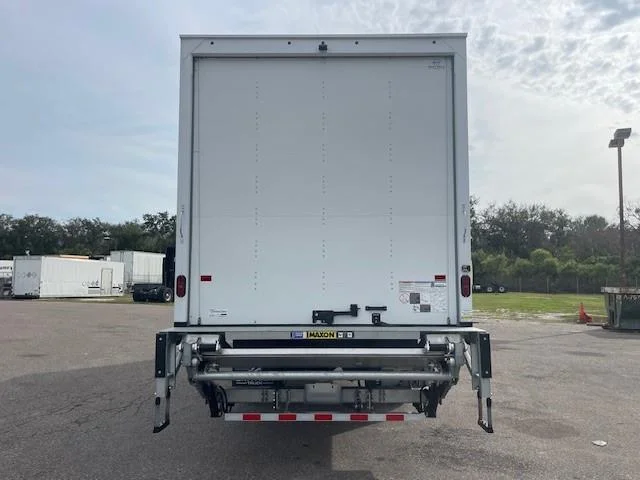 2025 Peterbilt 536 - image 9