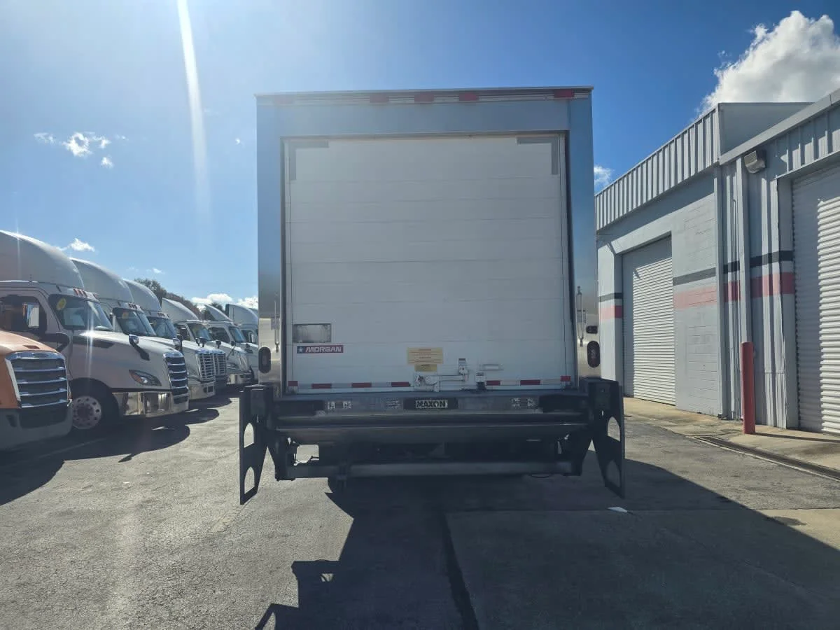 2019 International 4300 - image 5