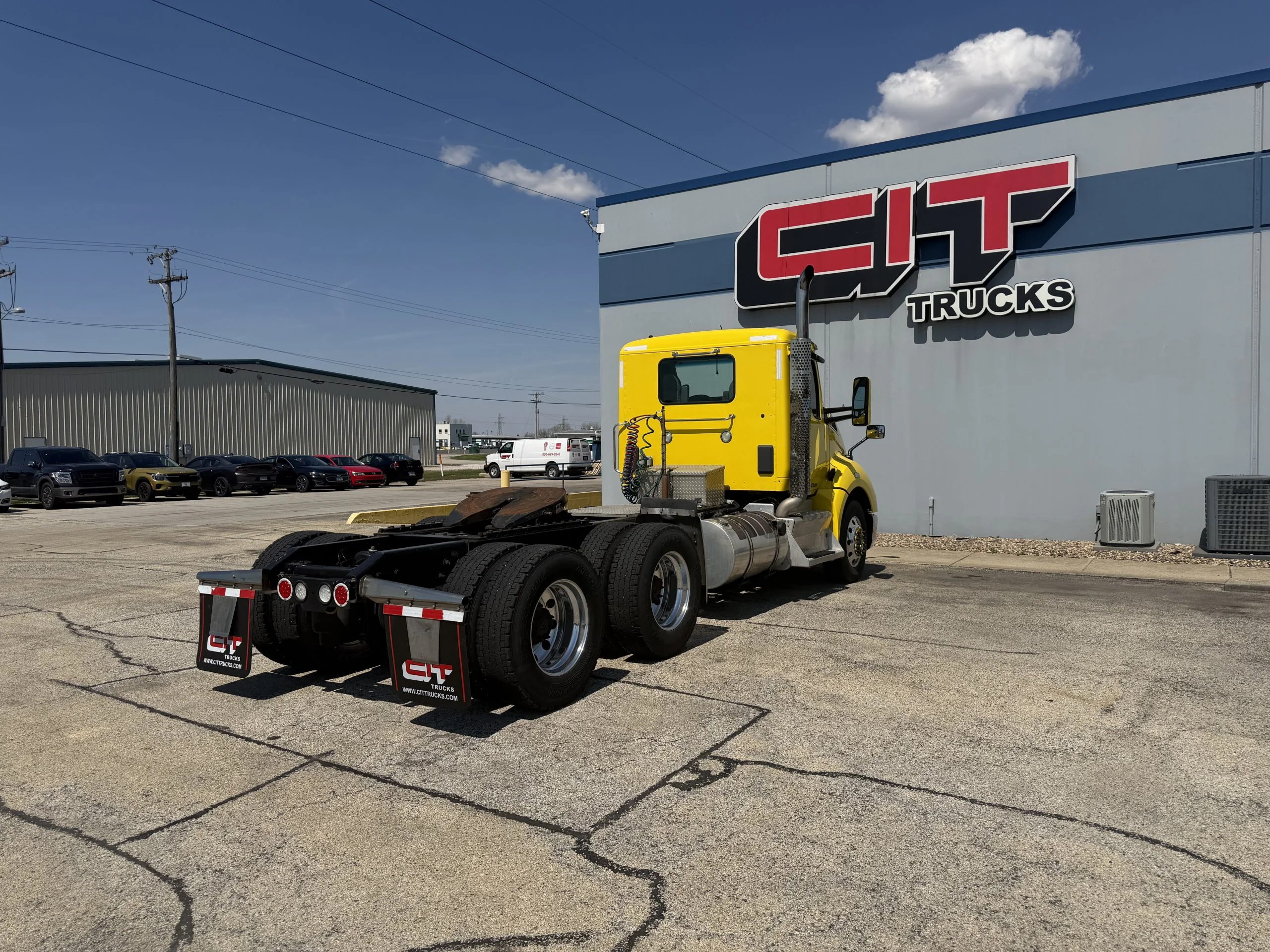 2017 Kenworth T680 - image 5