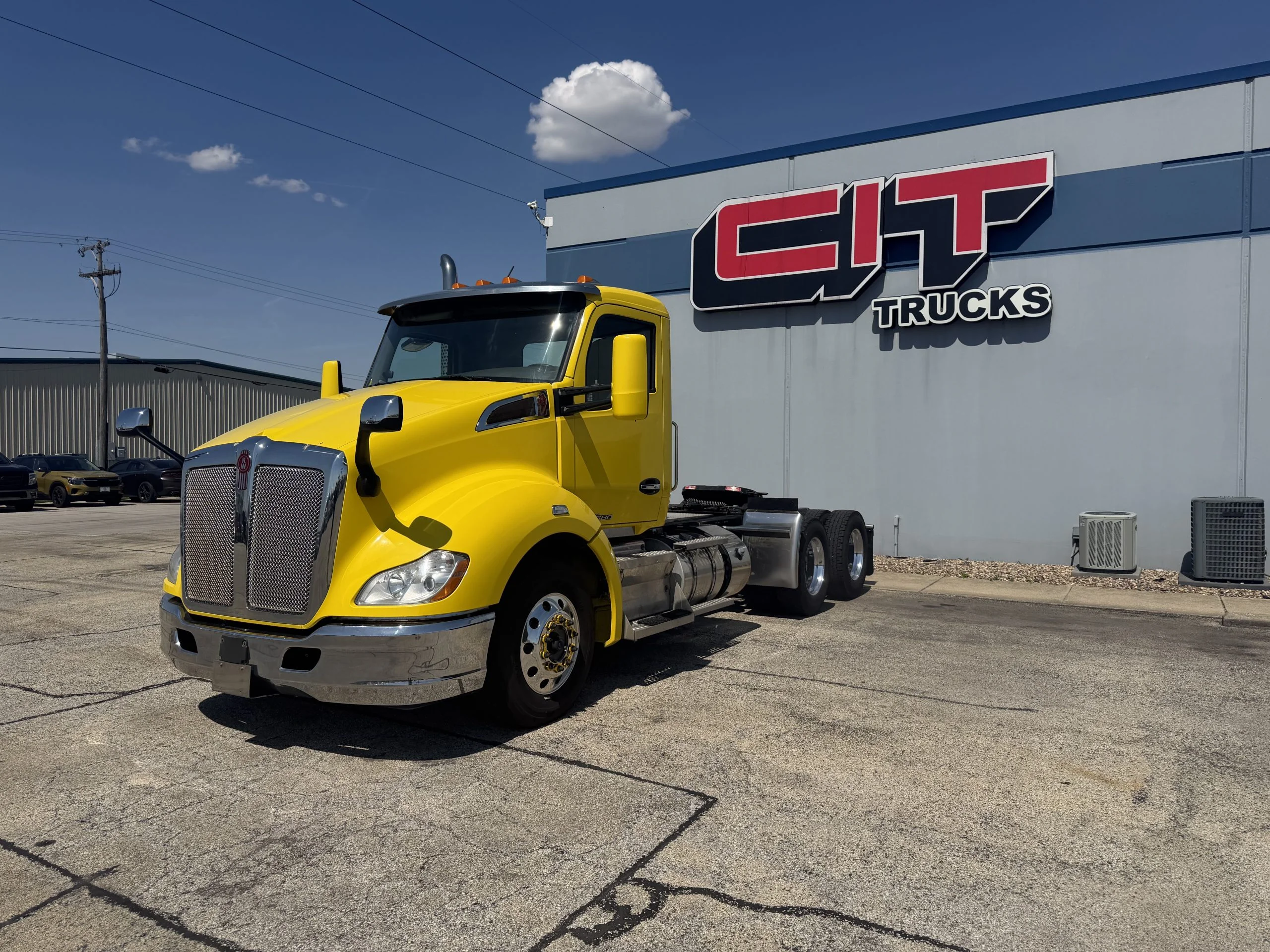 2017 Kenworth T680 in Springfield, IL