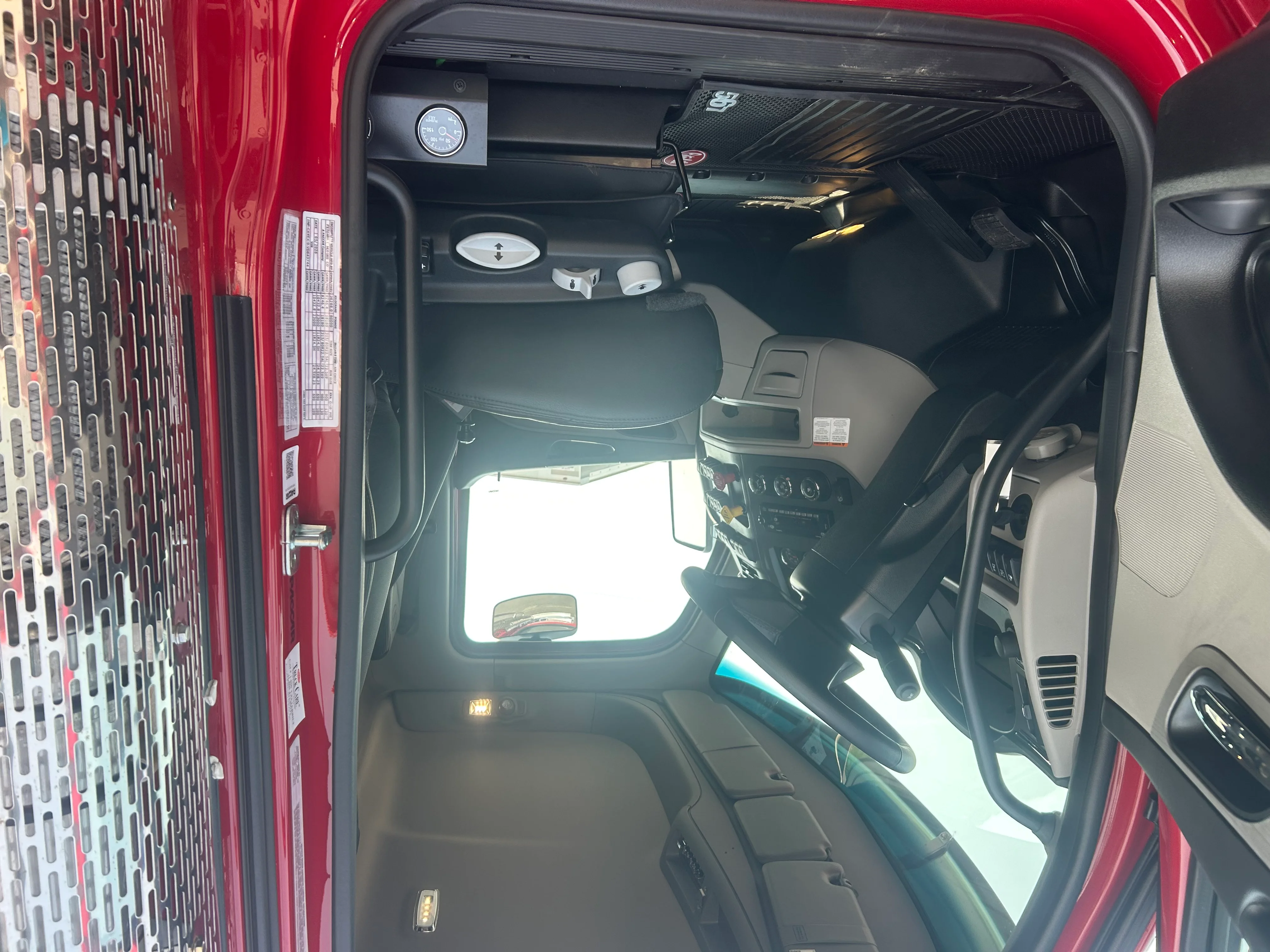 2027 Peterbilt 567 in Allentown, PA — photo 9