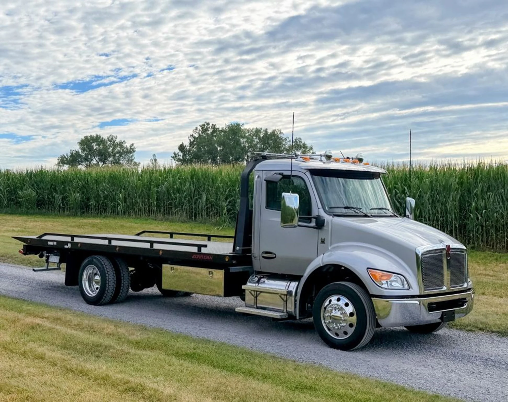 2027 Kenworth T280 — photo 6