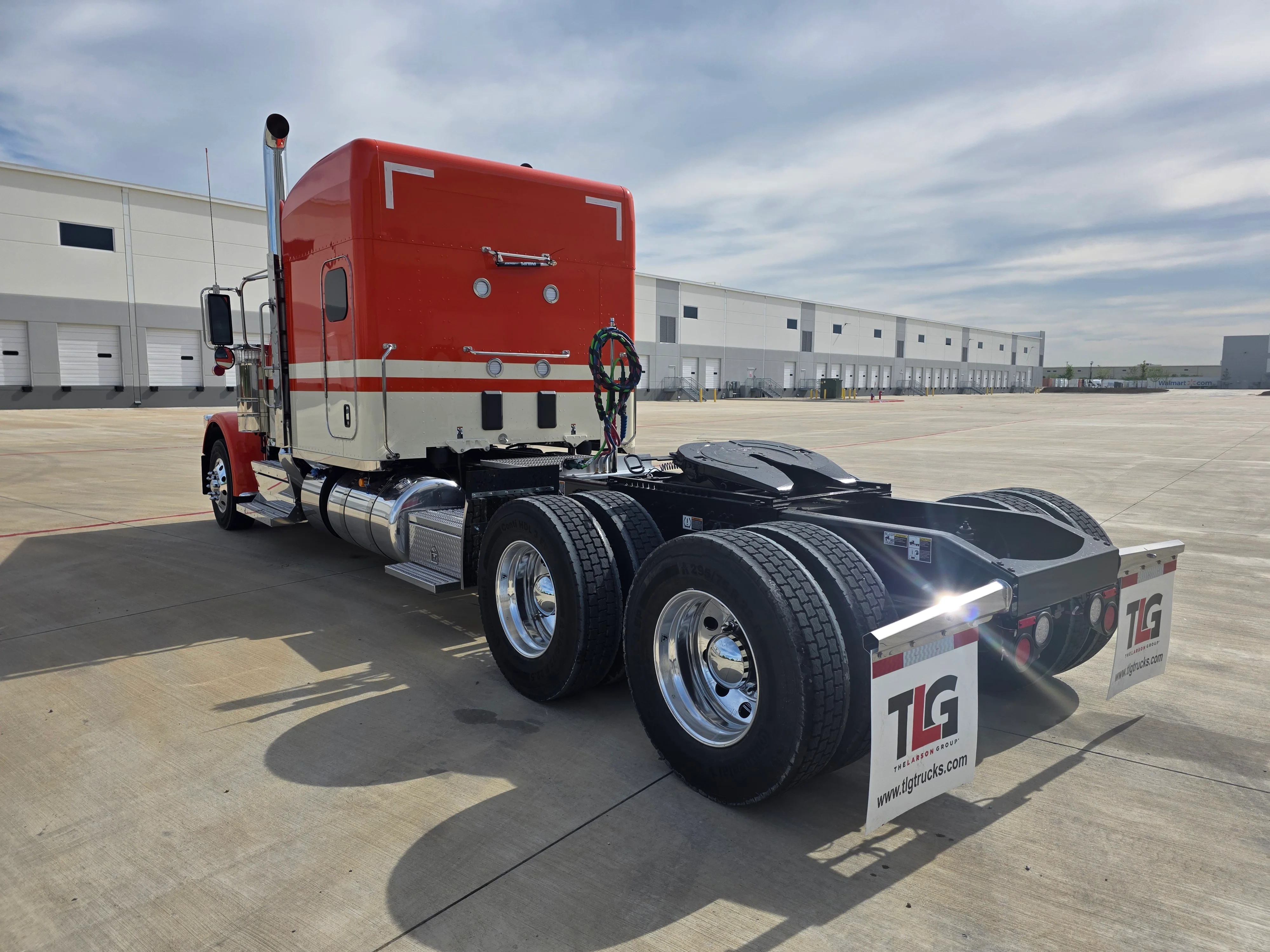 2027 Peterbilt 589 — photo 3