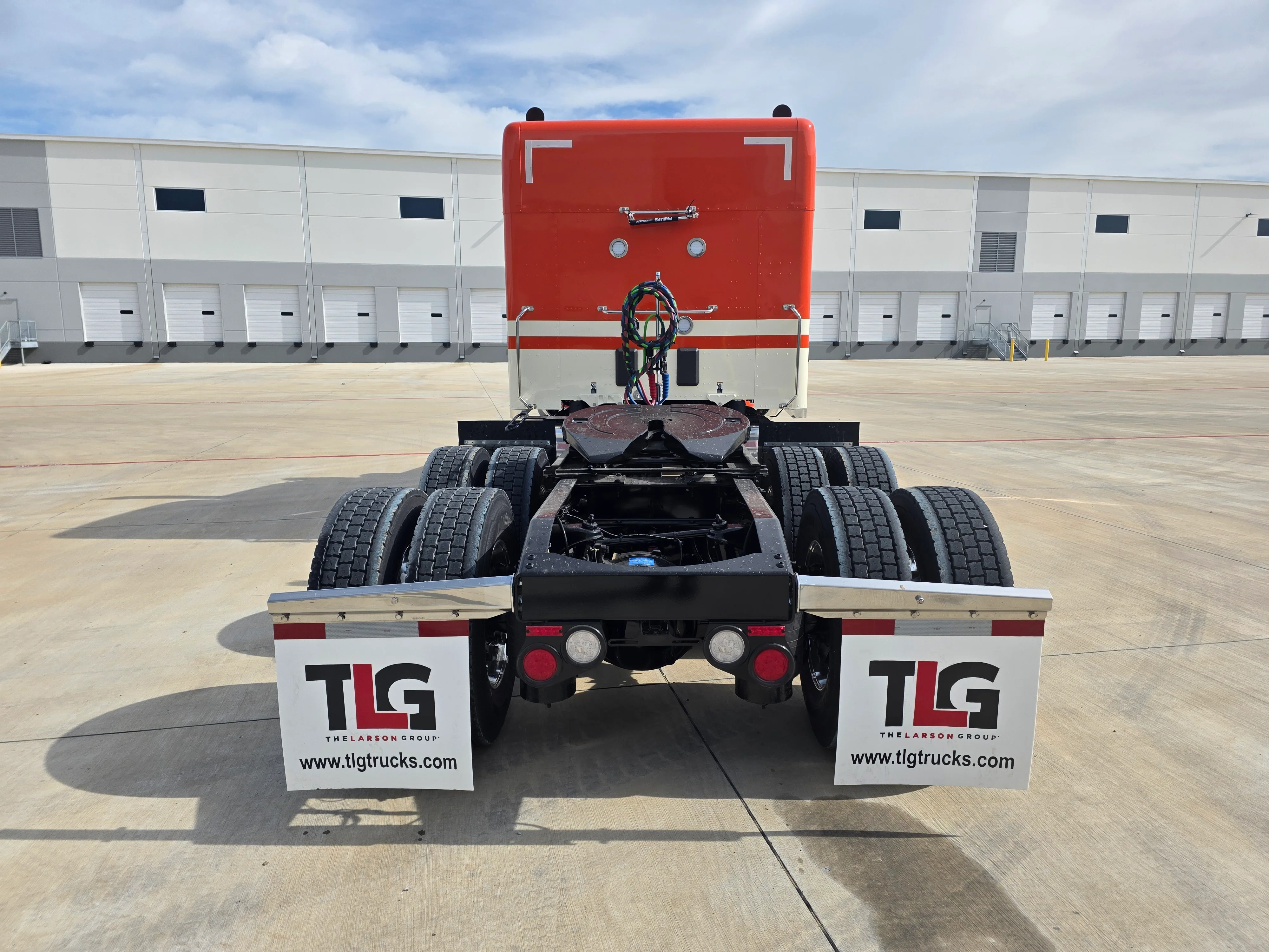 2027 Peterbilt 589 — photo 4
