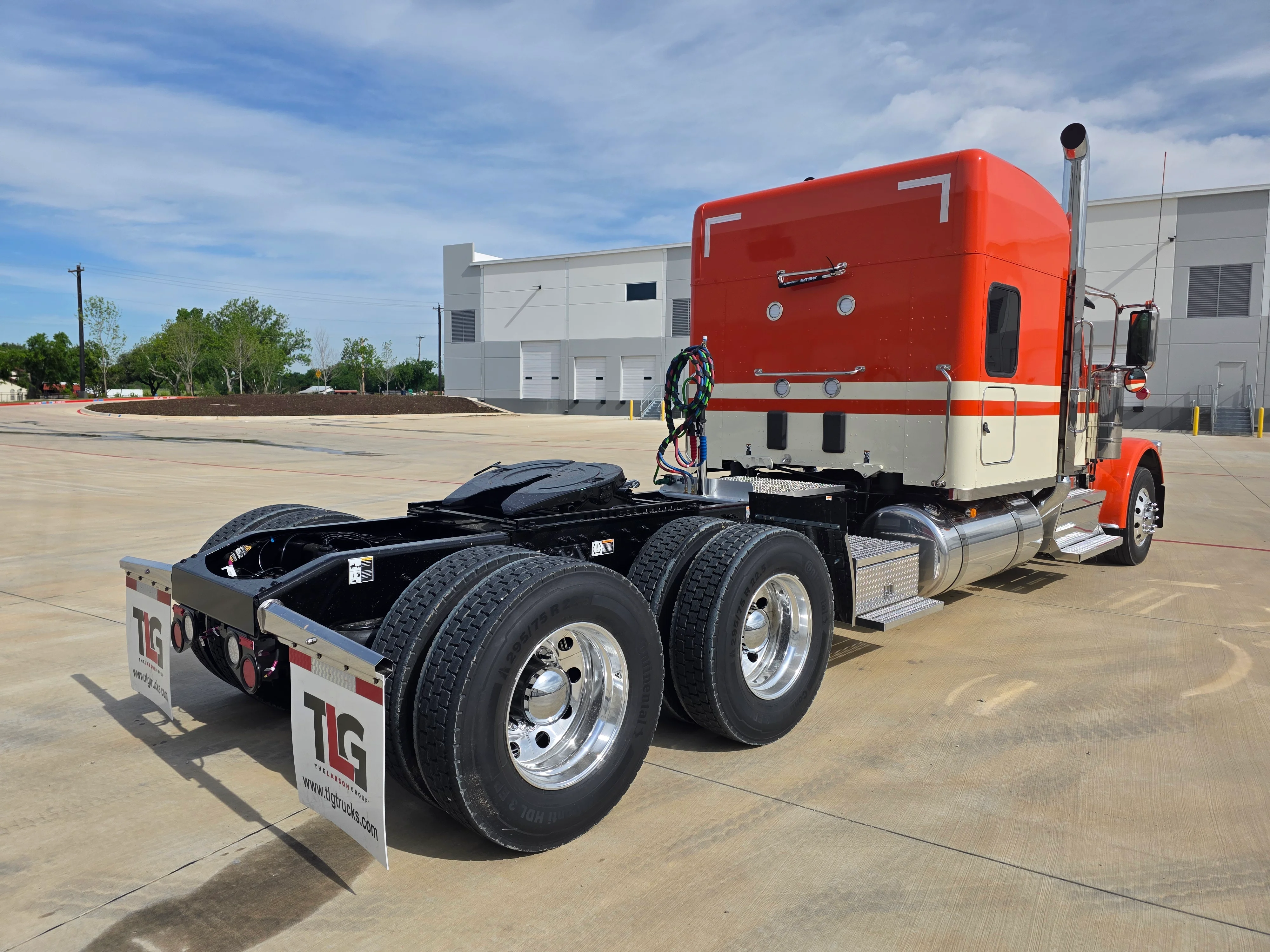 2027 Peterbilt 589 — photo 5