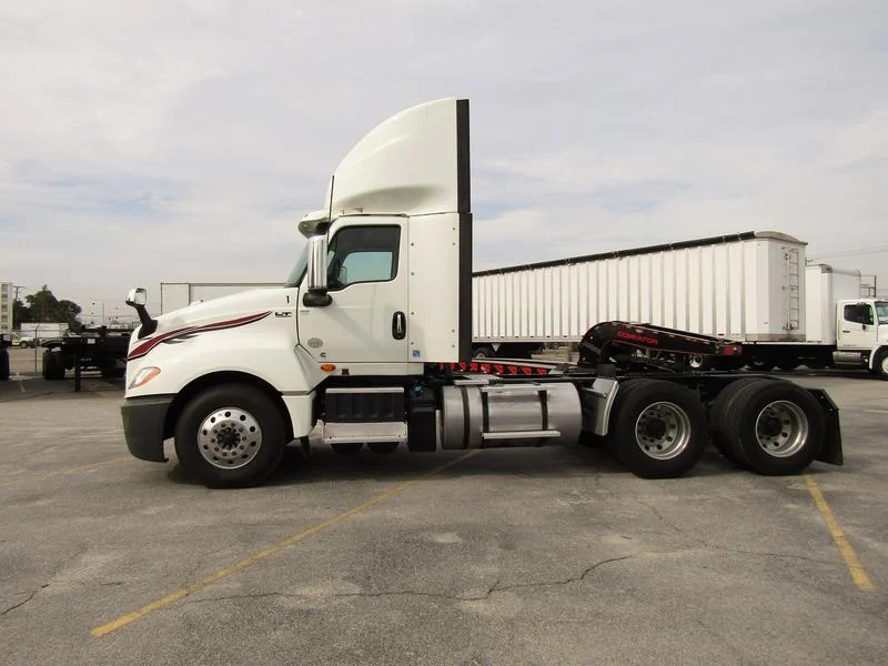 2022 International LT in Greer — photo 2