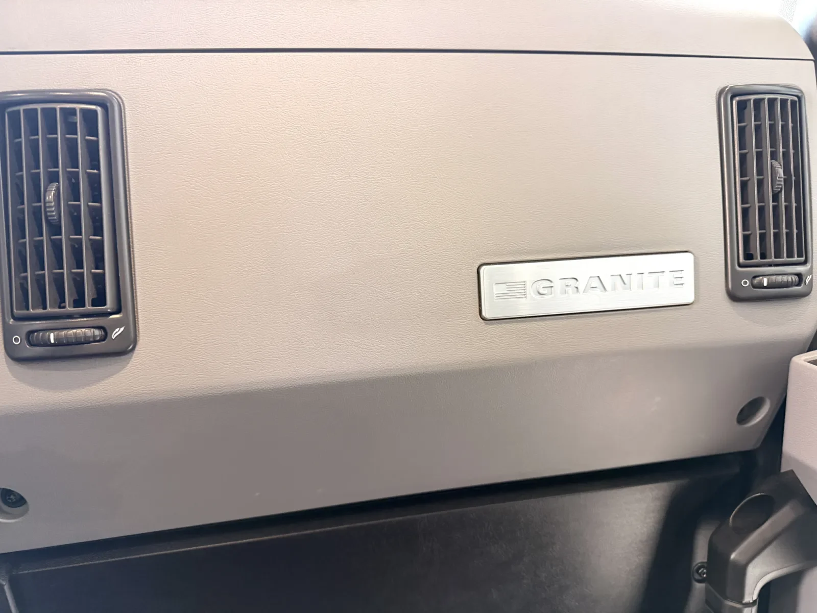 2023 Mack Granite - image 20