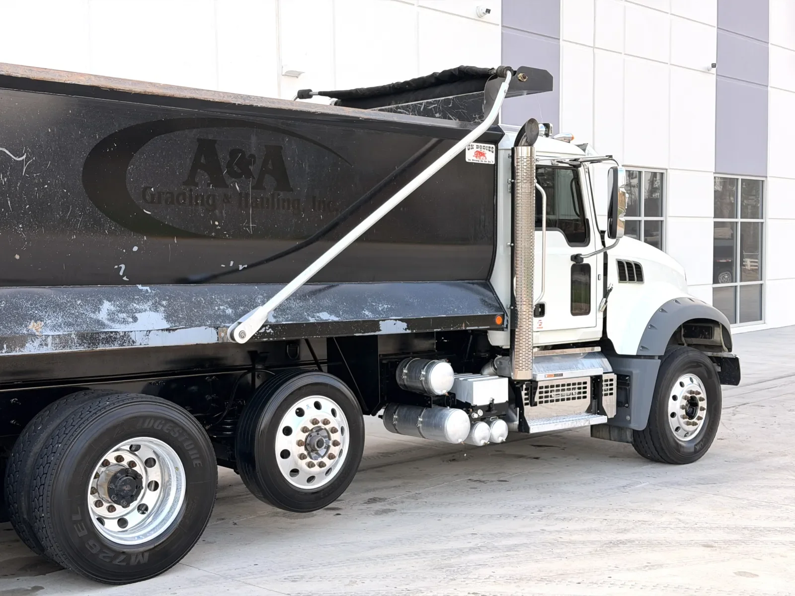 2023 Mack Granite - image 8