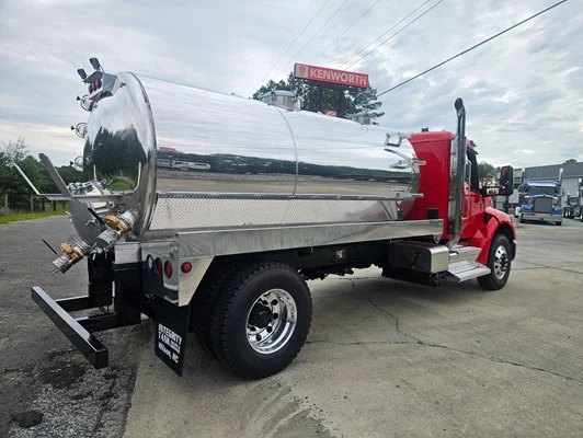2027 Kenworth T380 in Durham, NC — photo 9