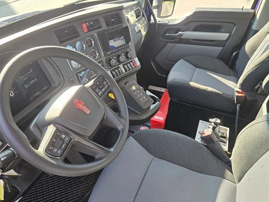 2027 Kenworth T380 in Durham, NC — photo 3