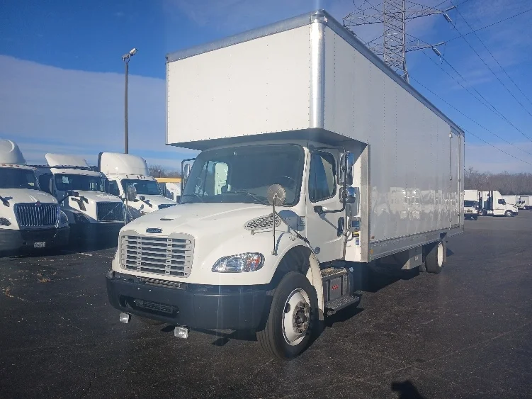 2023 Freightliner M2 106 - image 3