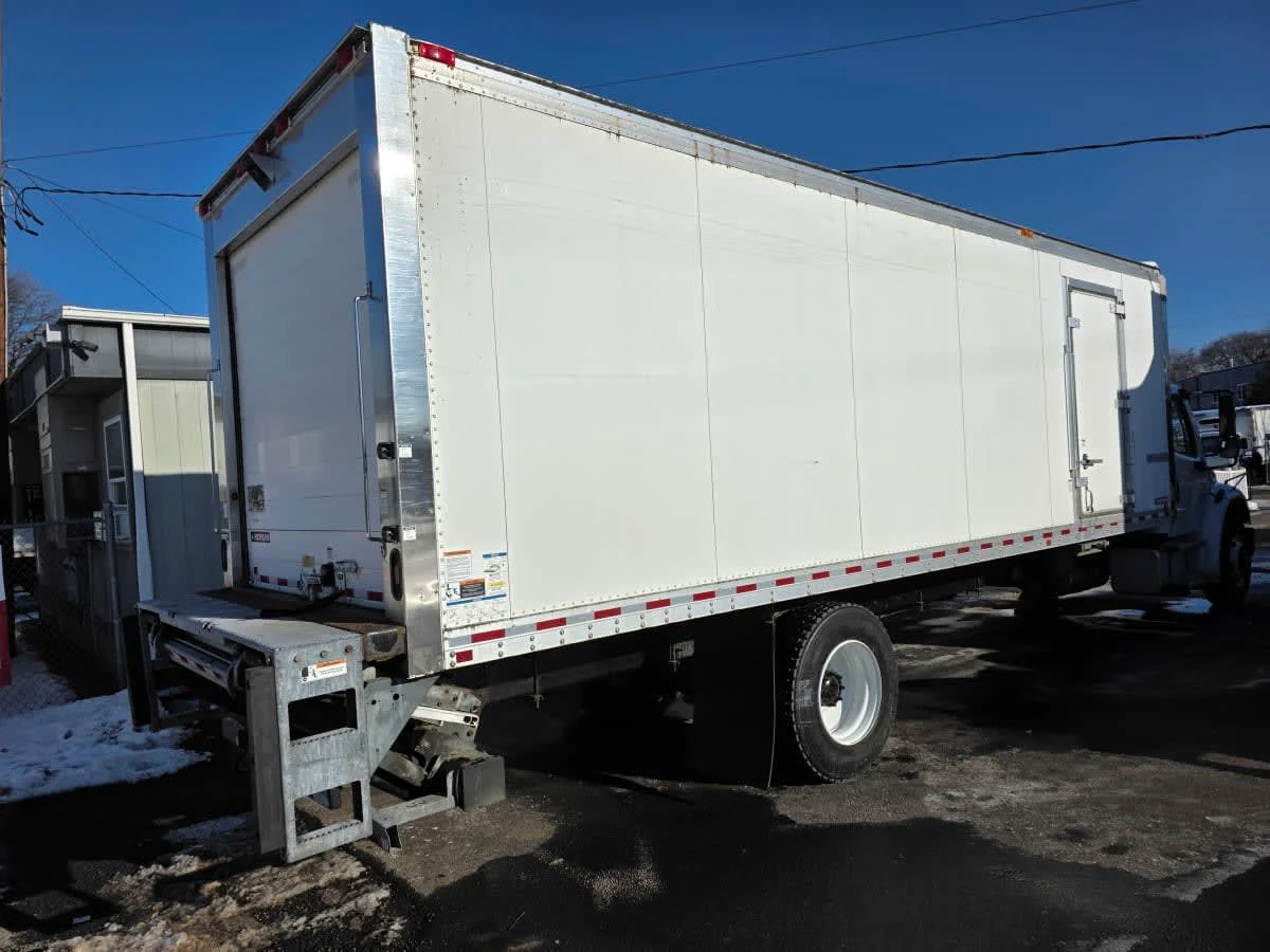 2019 Freightliner M2 106 in Bensalem, PA — photo 4