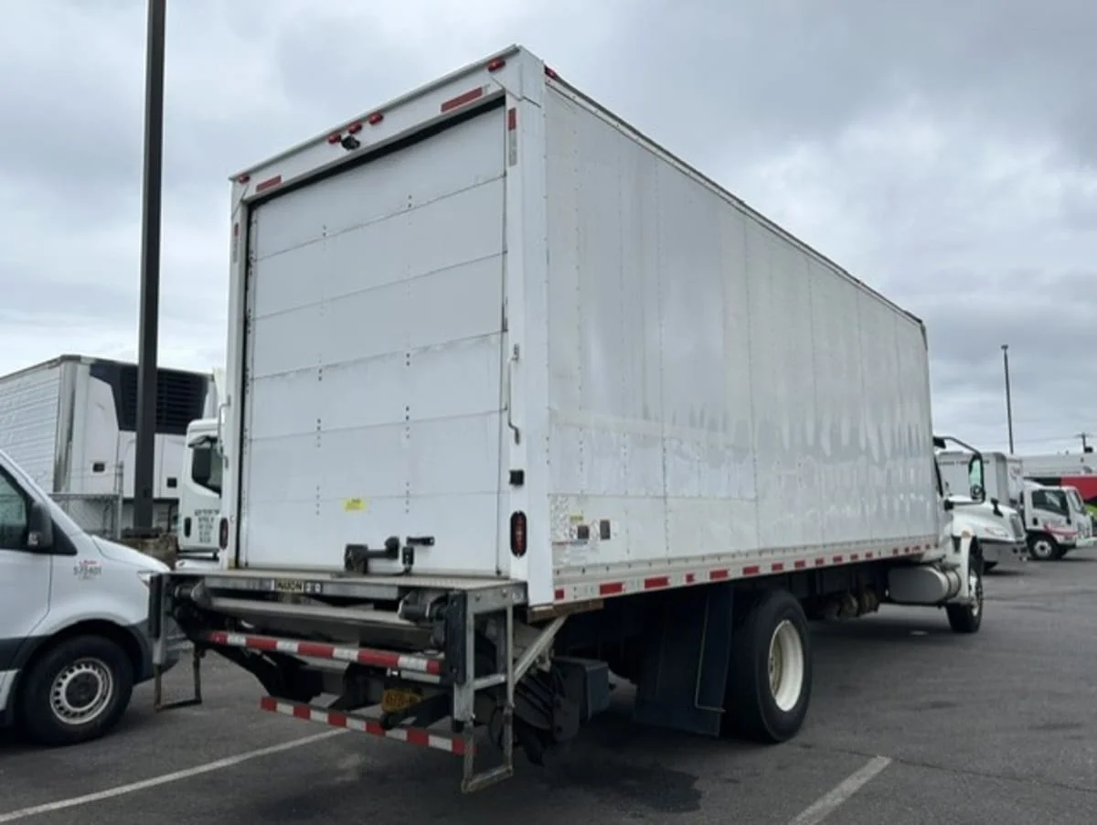 2020 International MV in Farmingdale, NY — photo 4