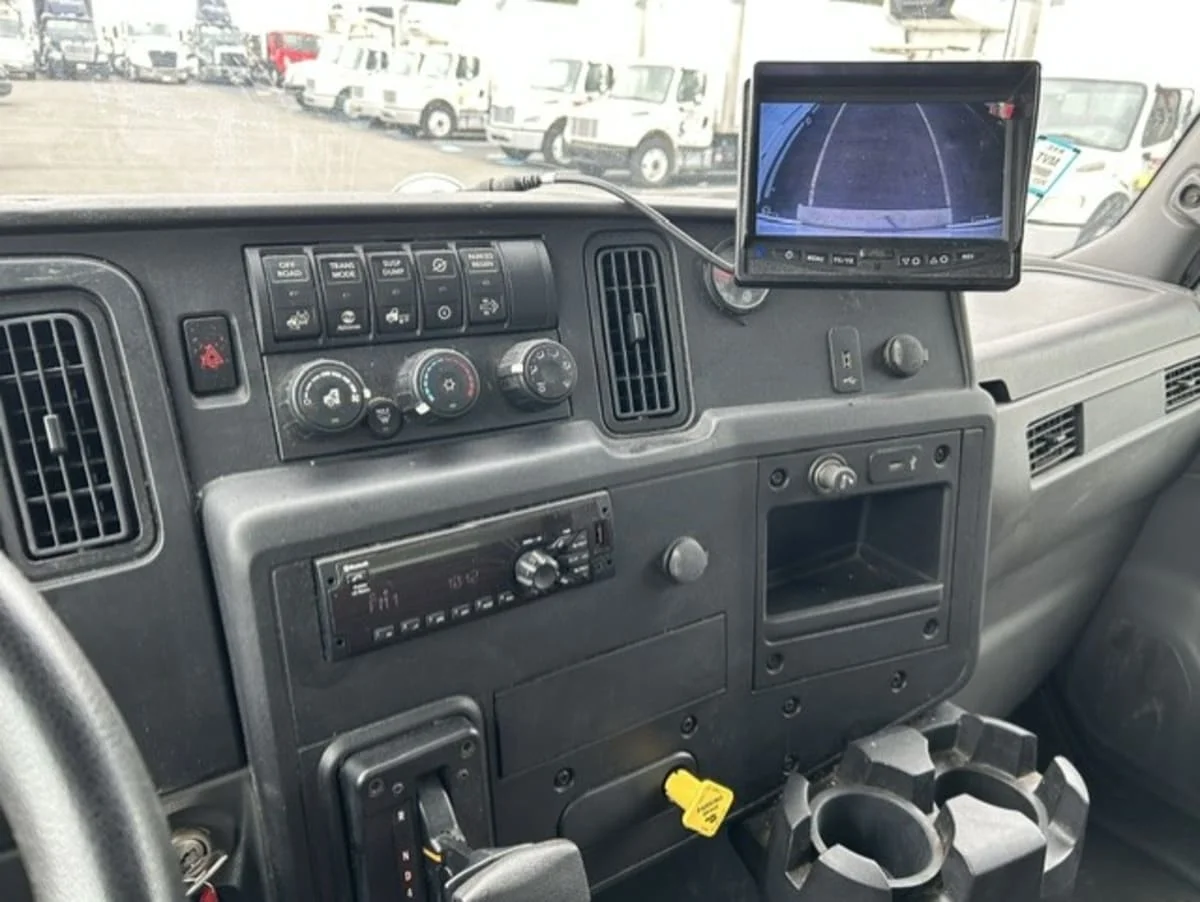 2020 International MV in Farmingdale, NY — photo 11