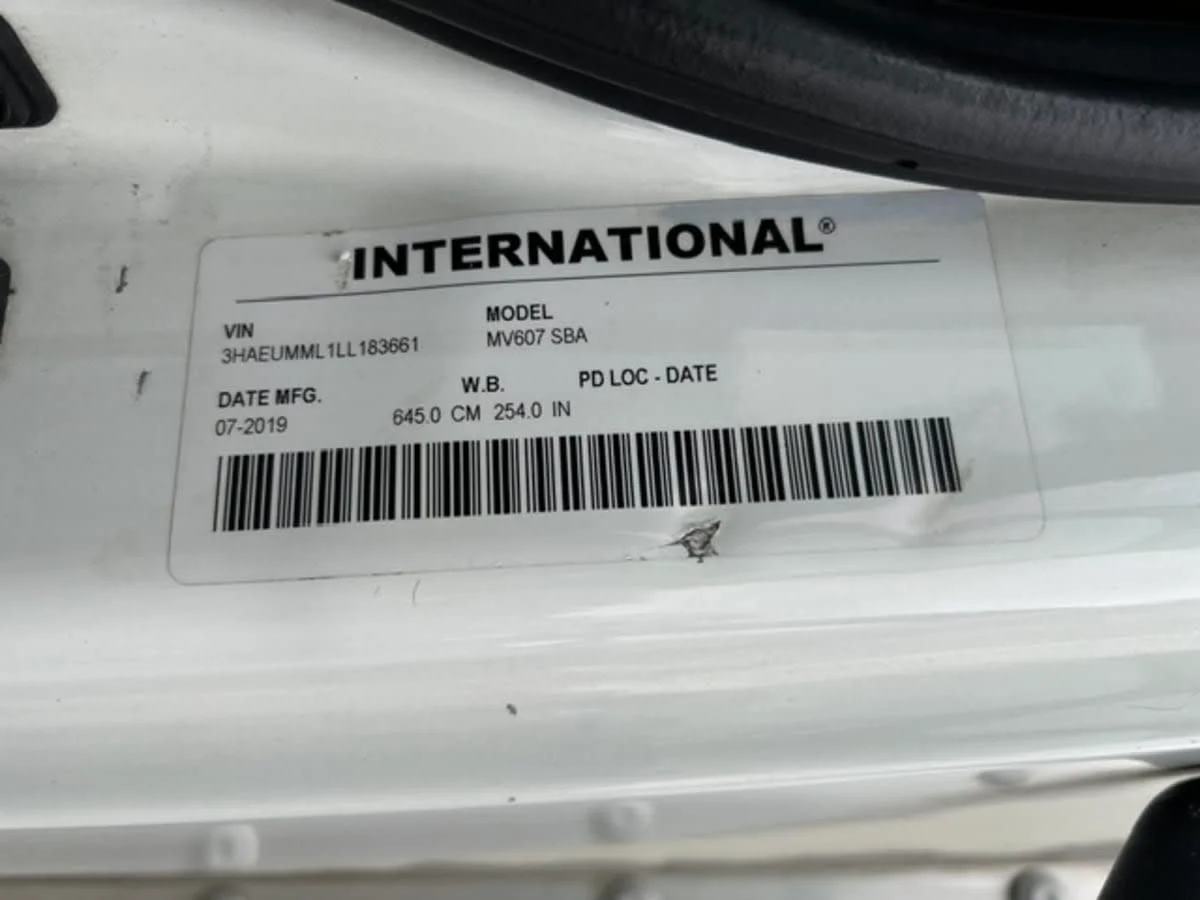 2020 International MV in Farmingdale, NY — photo 13