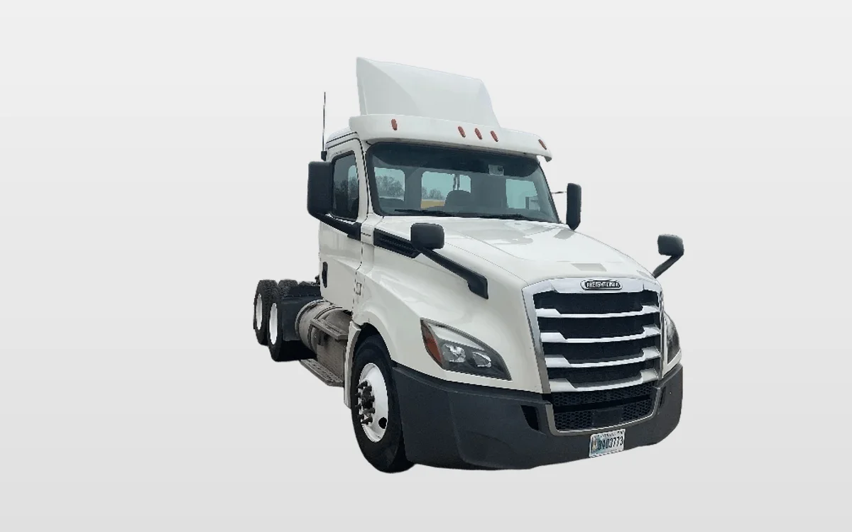 2019 Freightliner - image 1