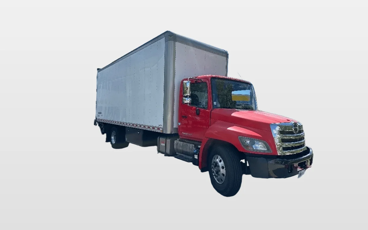 2018 Hino 268 - image 1