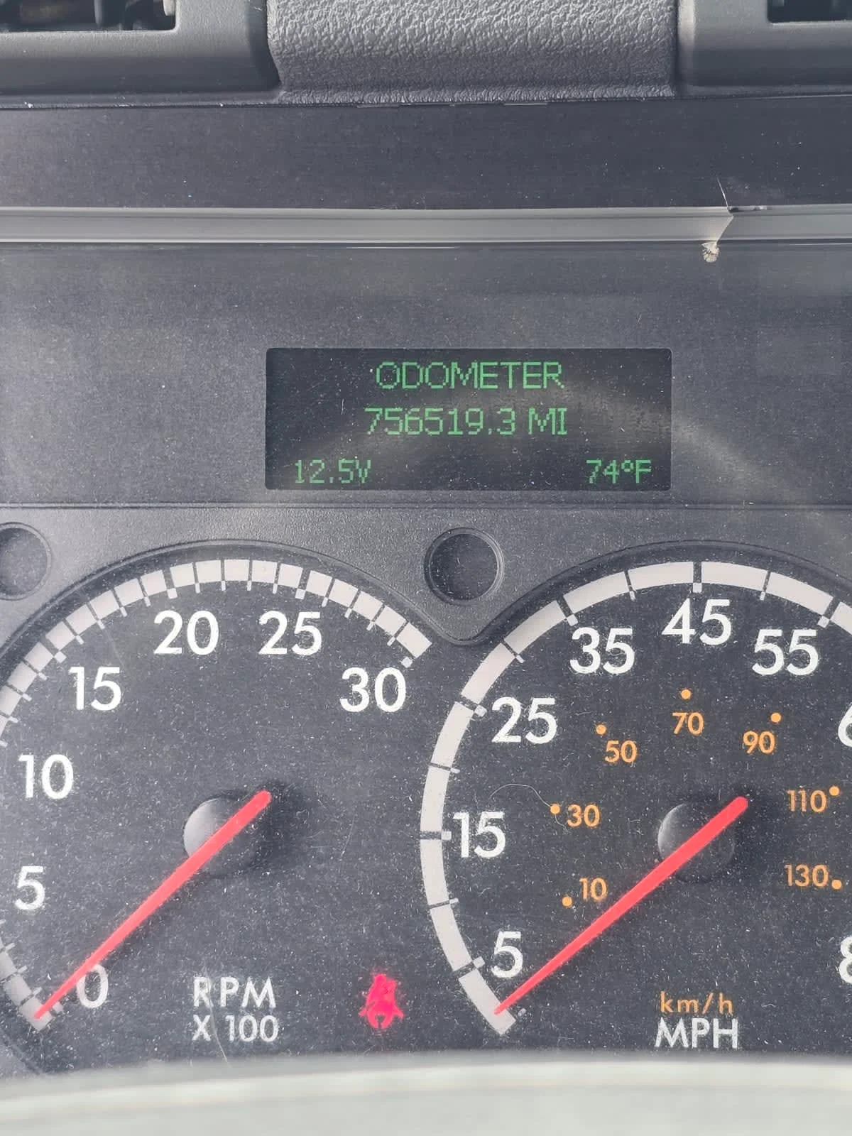 2019 Freightliner Cascadia - image 9