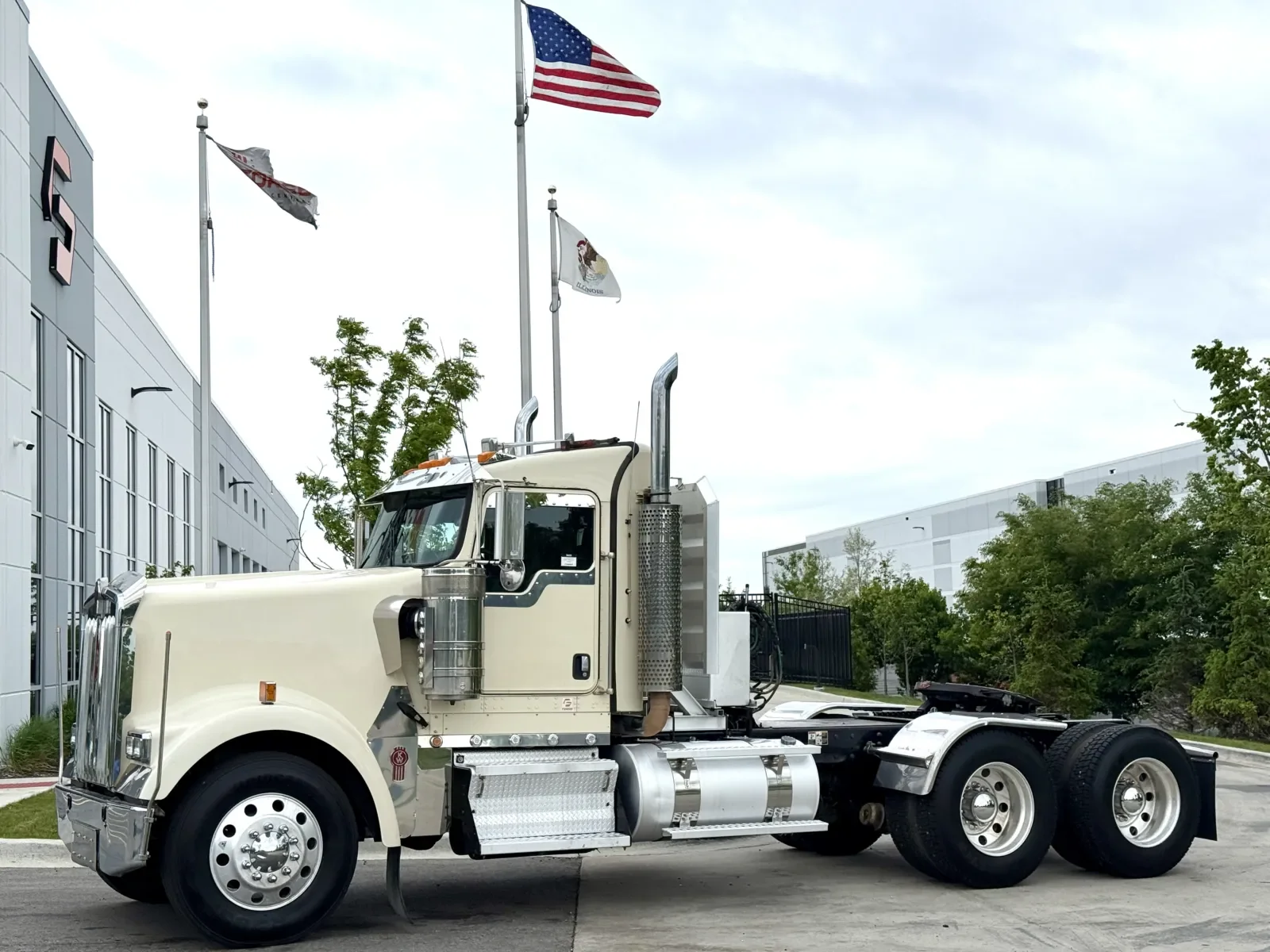 2018 Kenworth W900
