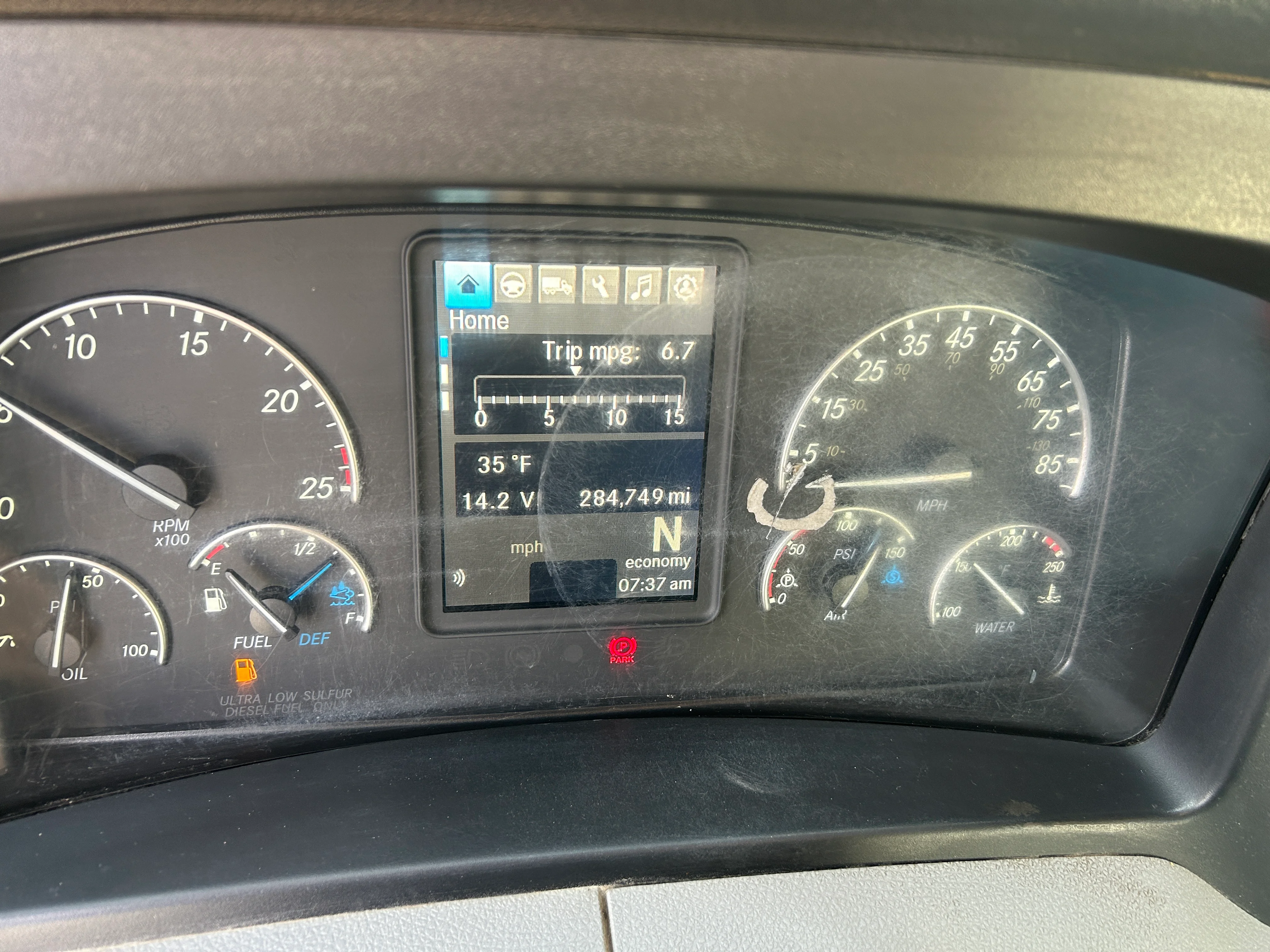 2021 Freightliner Cascadia - image 12