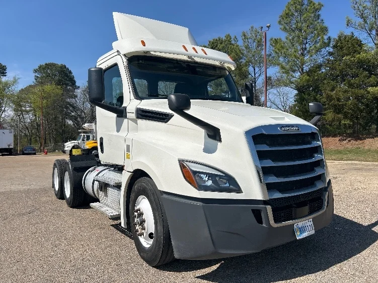 2019 Freightliner Cascadia in Belden, MS