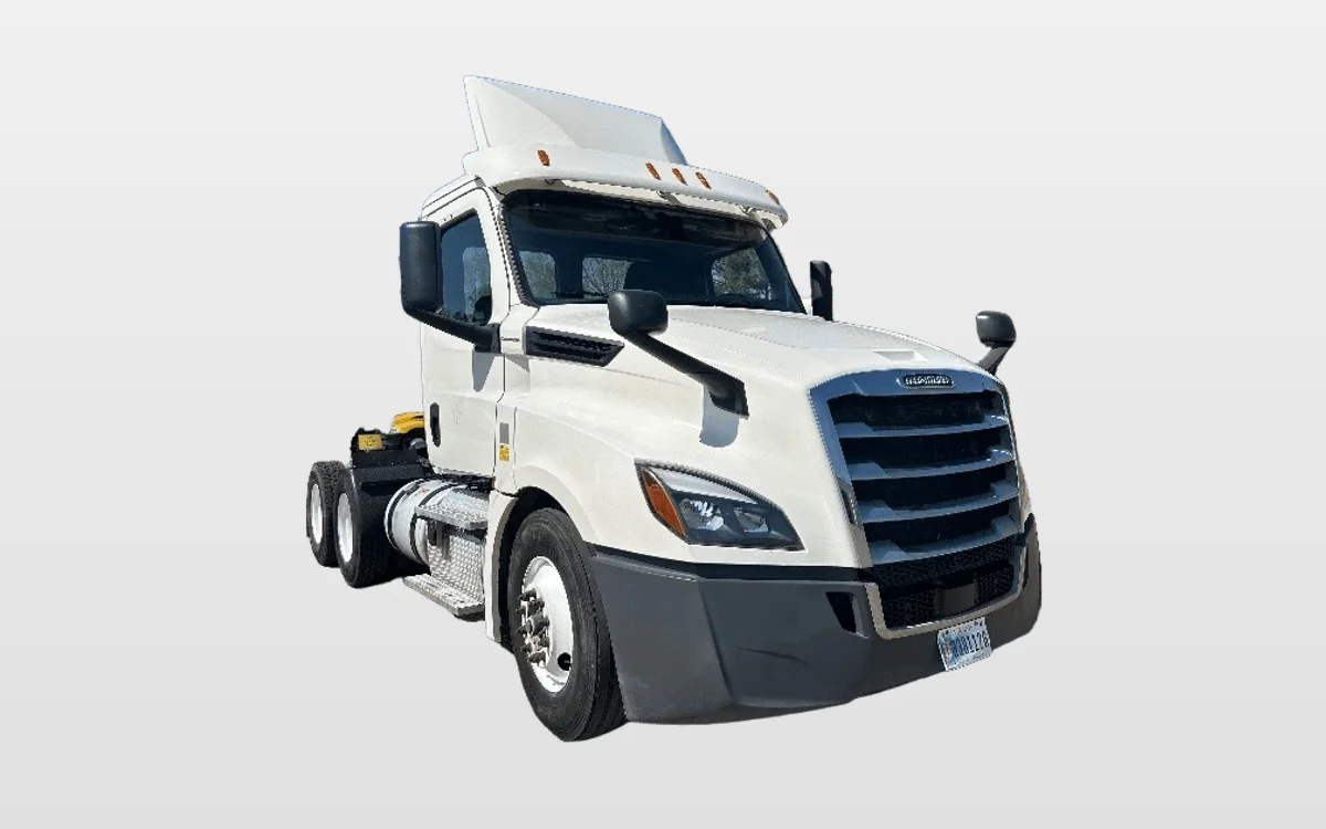 2019 Freightliner - image 1