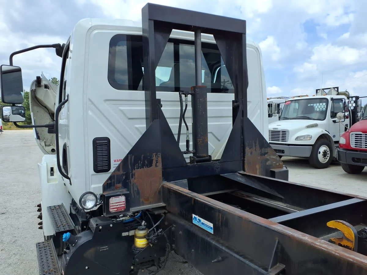2020 International MV in Greenville, SC — photo 12