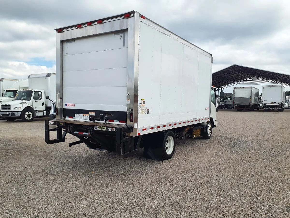 2018 Isuzu NPR - image 4