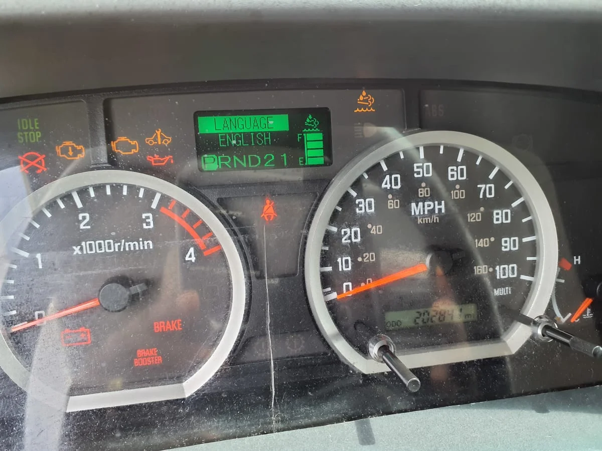 2018 Isuzu NPR - image 13