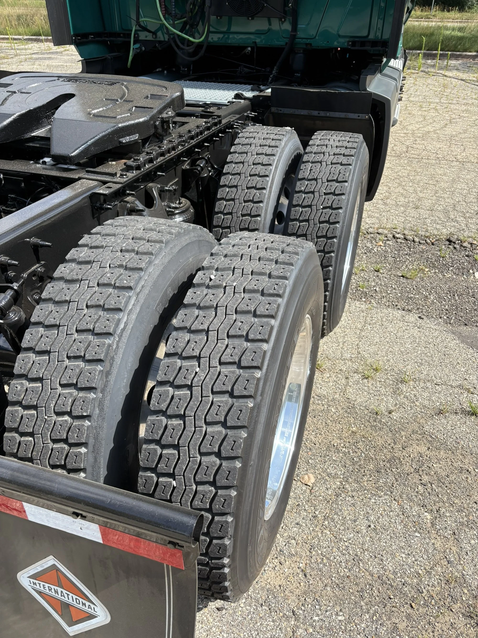 2024 International LT in West Michigan International, MI — photo 14