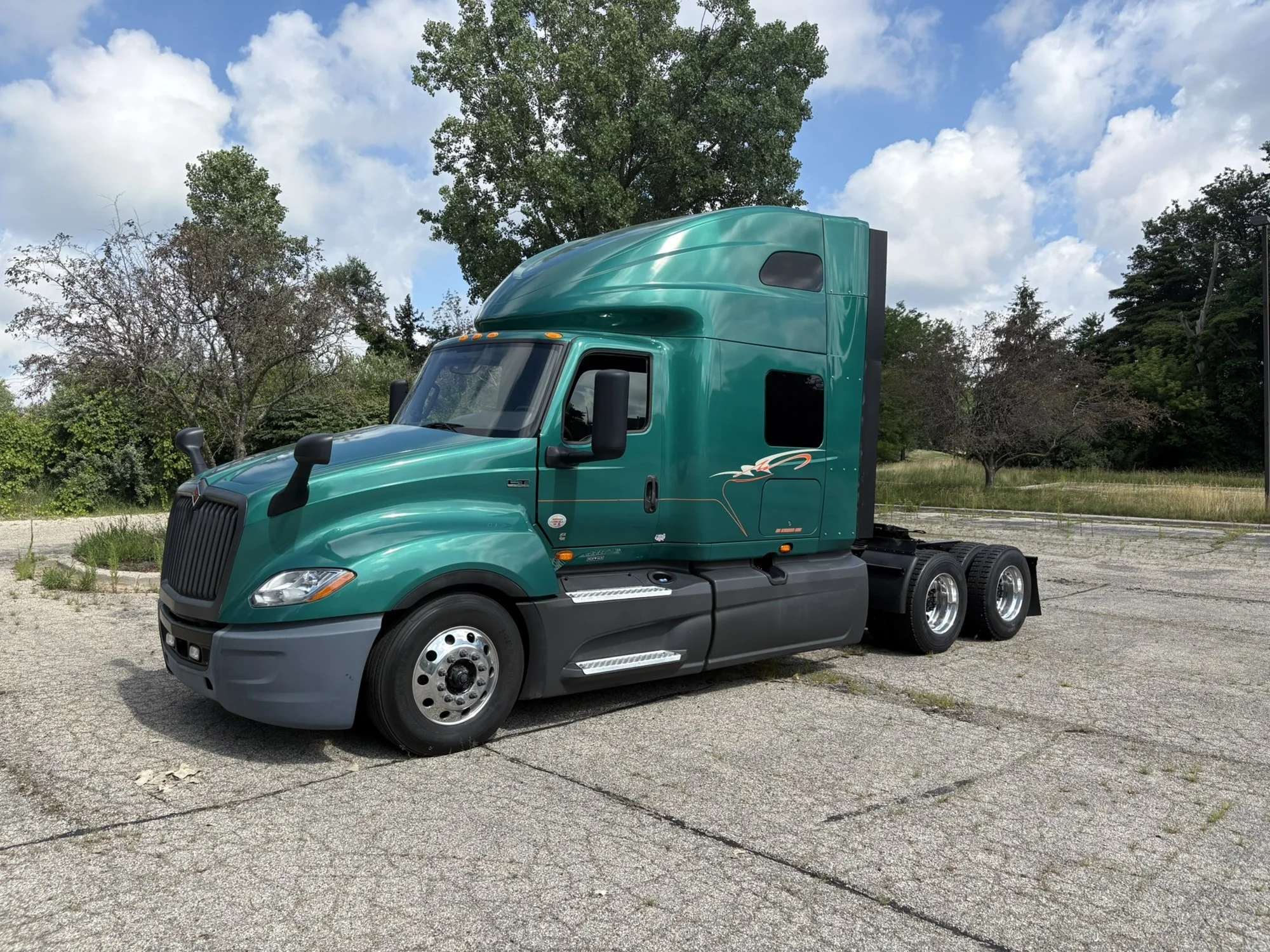 2024 International LT