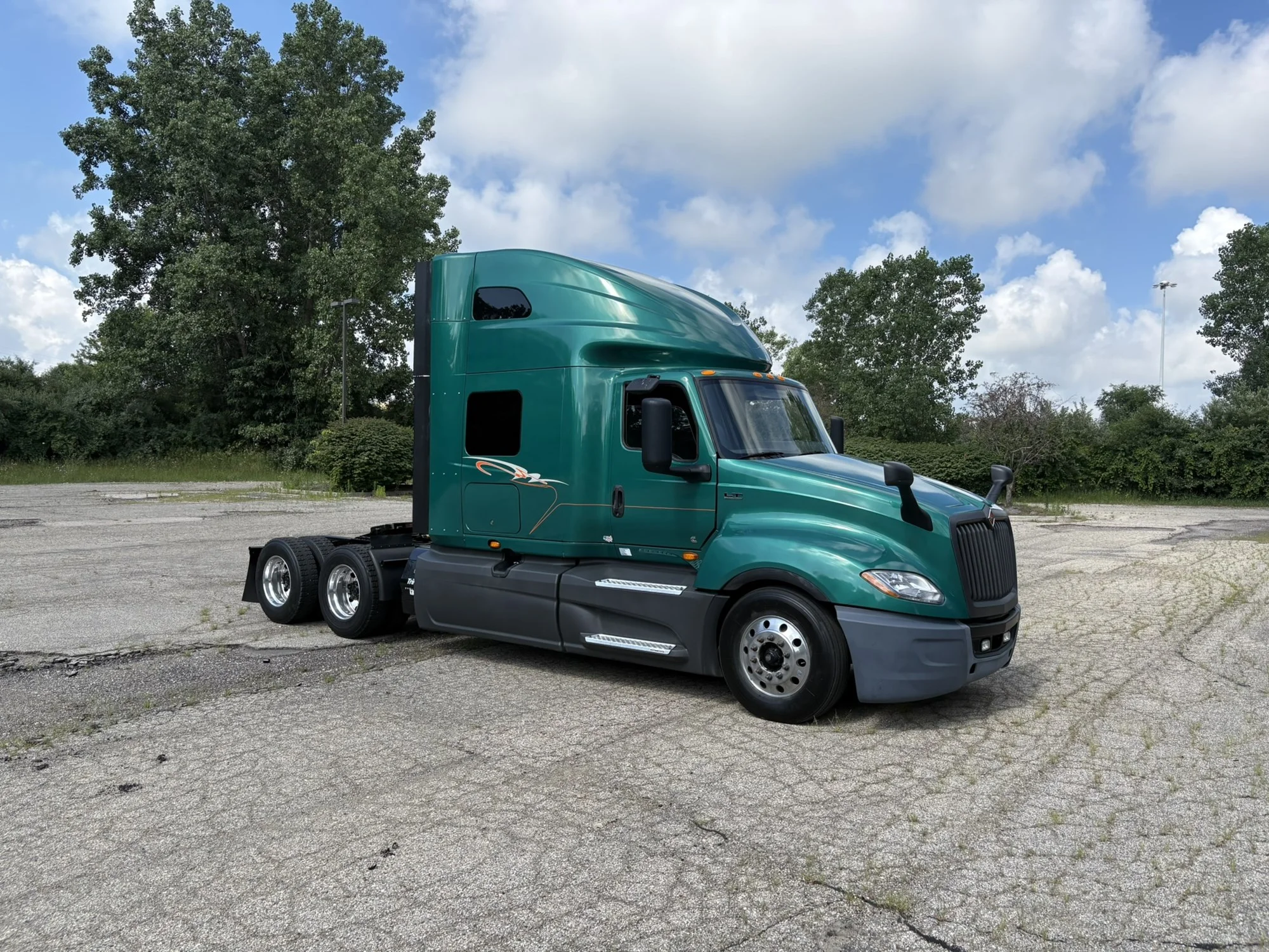 2024 International LT in West Michigan International, MI — photo 4