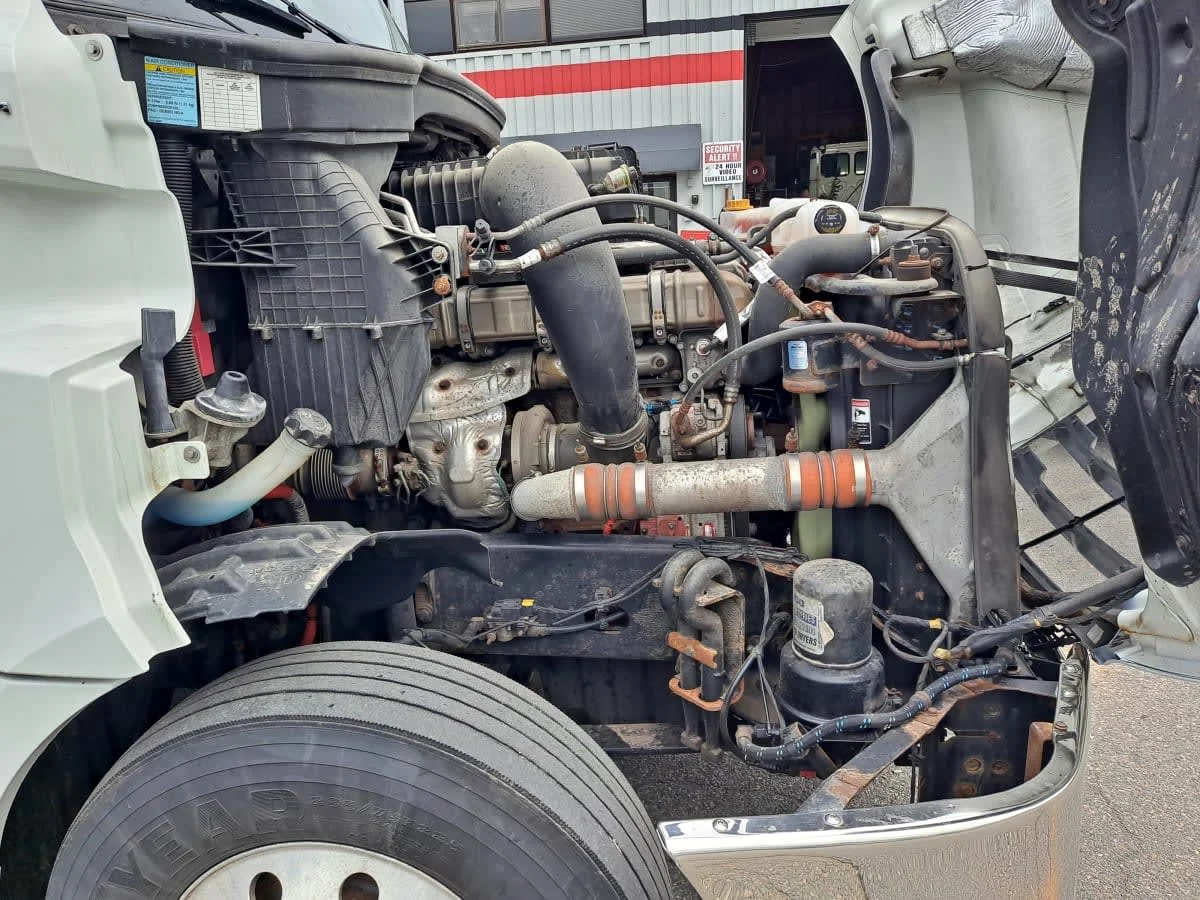 2020 Freightliner Cascadia in Salisbury, MA — photo 12