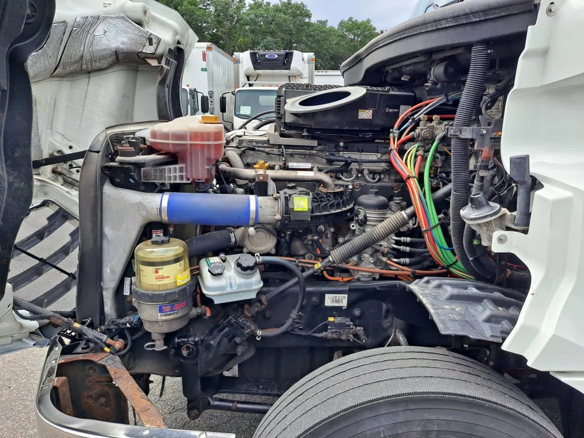 2020 Freightliner Cascadia in Salisbury, MA — photo 8