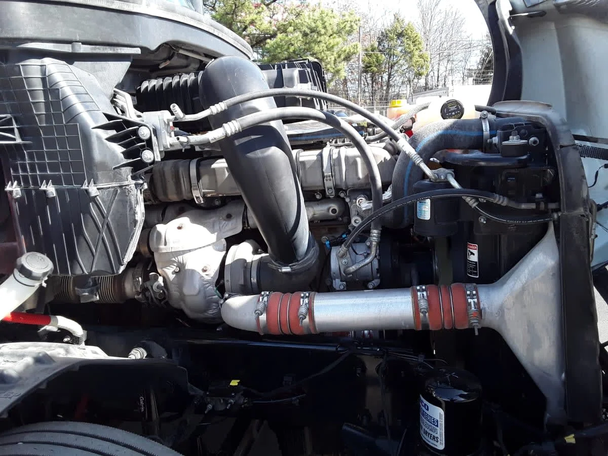 2021 Freightliner Cascadia - image 10