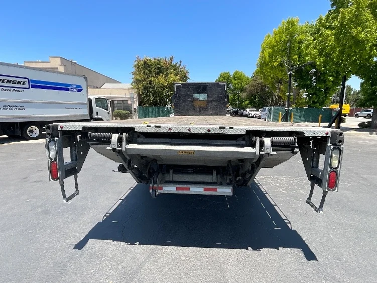 2020 Freightliner M2 106 in Santa Clara, CA — photo 8