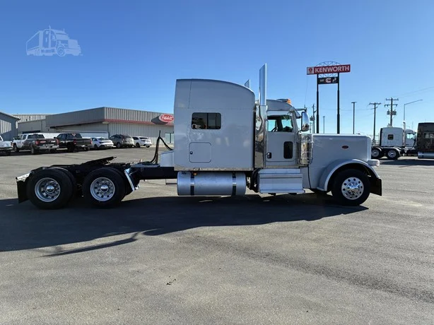 2022 Peterbilt 389 in Jerome, ID — photo 6
