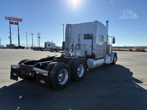 2022 Peterbilt 389 in Jerome, ID — photo 5