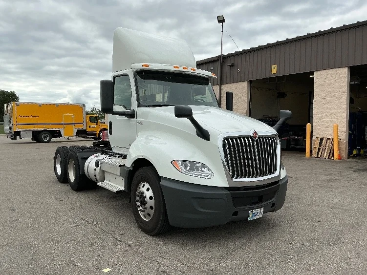 2019 International LT in Piqua, OH