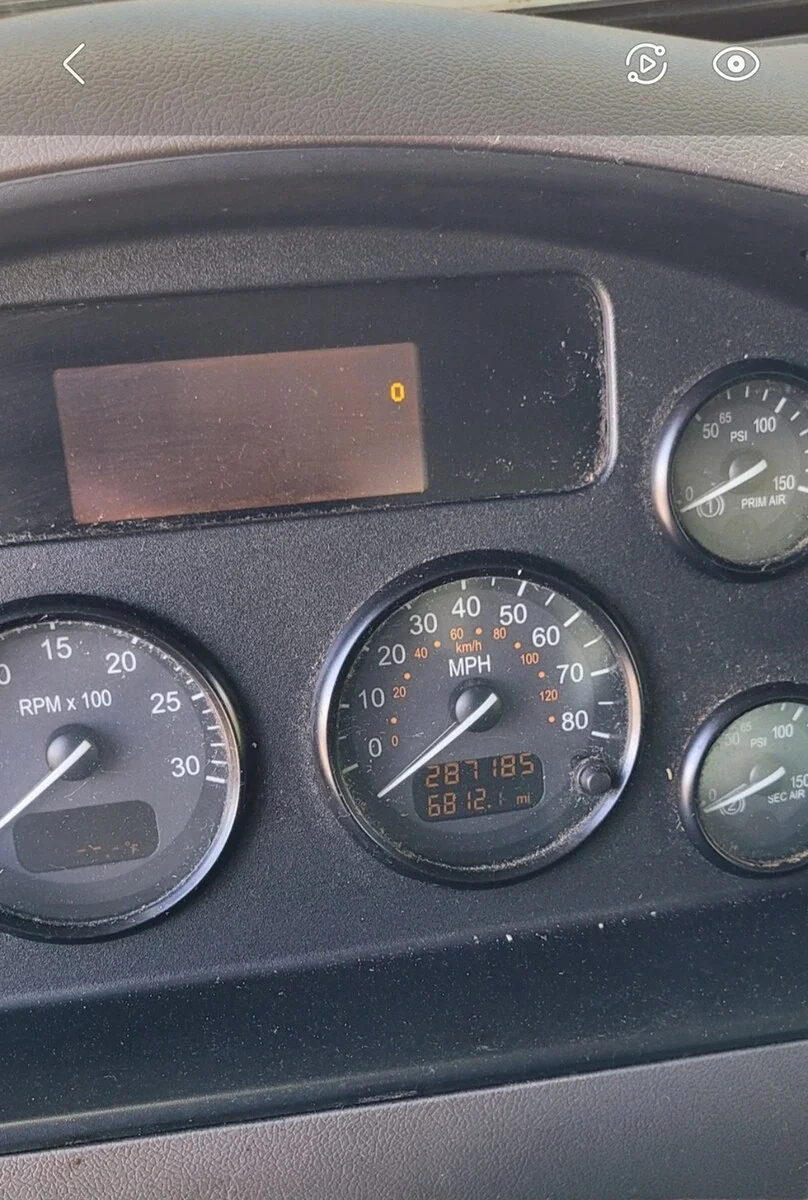 2014 Peterbilt 337 - image 6