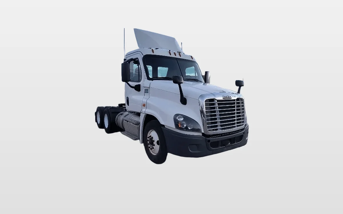 2019 Freightliner Cascadia - image 1